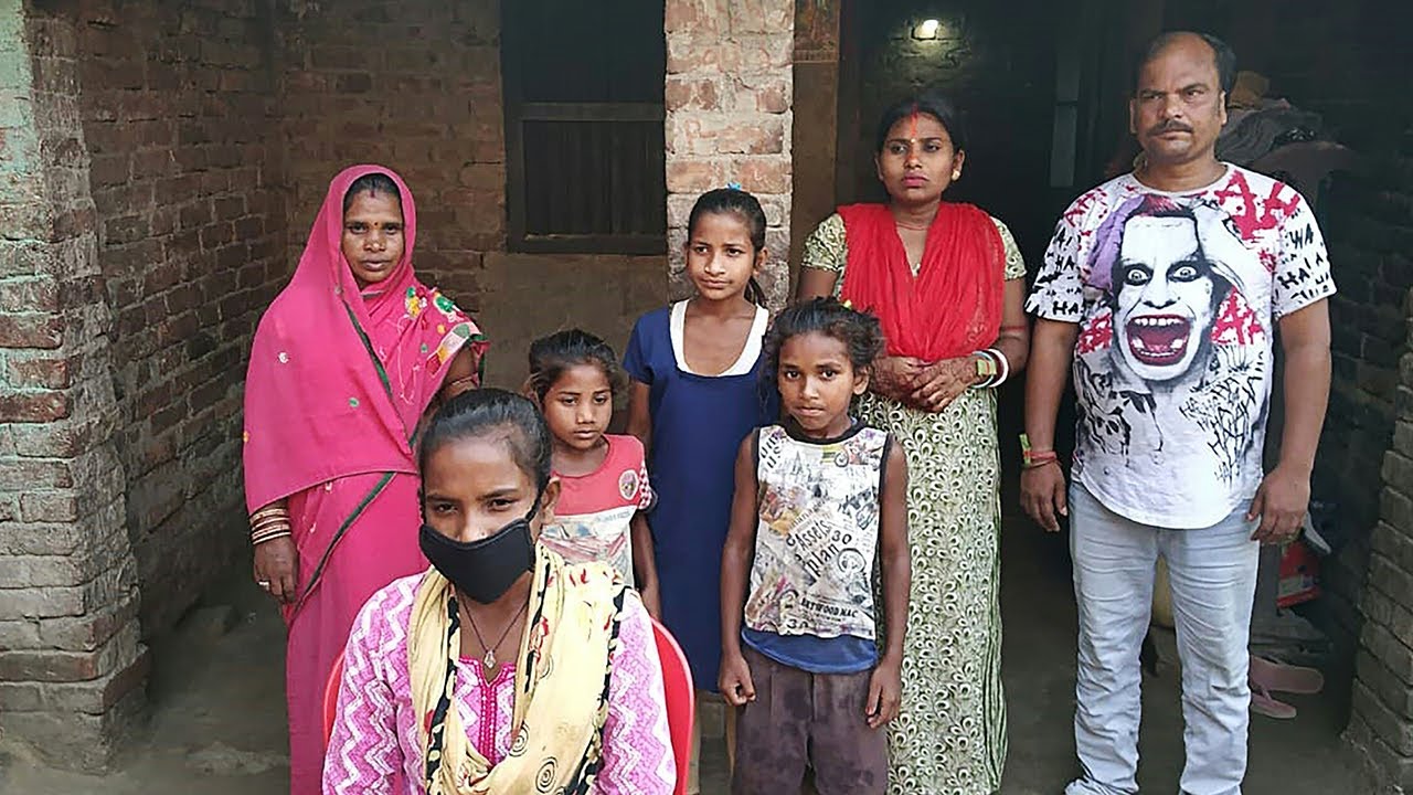 Teen cycles 745 miles across India with her disabled father to return home | Coronavirus