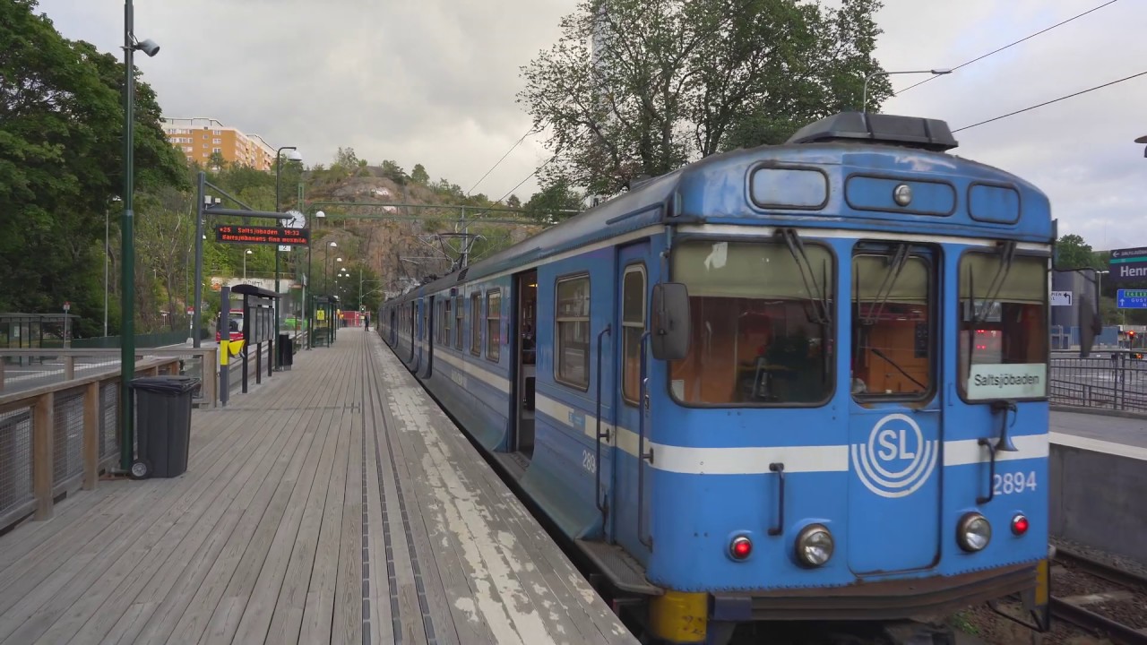 Sweden, Stockholm, Saltsjöbanan train ride from Henriksdal to Fisksätra