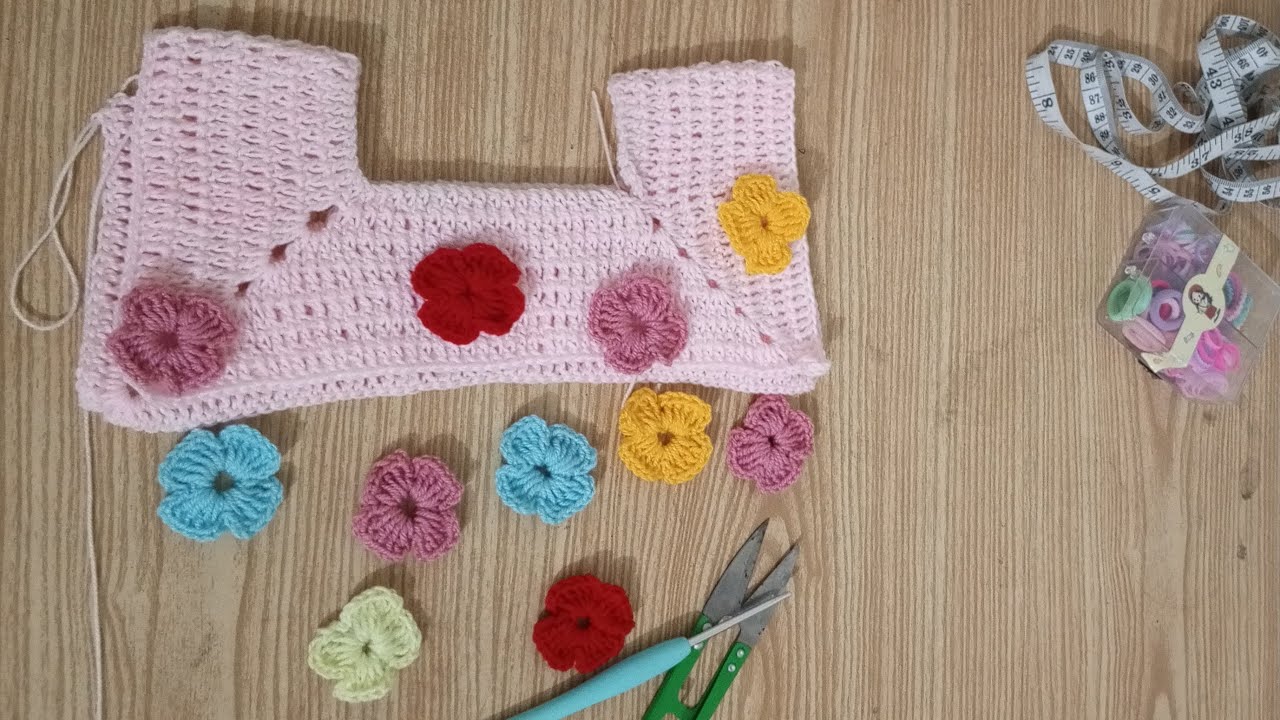 CrochetLive #HandmadeWithLove #FrockInProgress #CreativePakistan#saira'slife