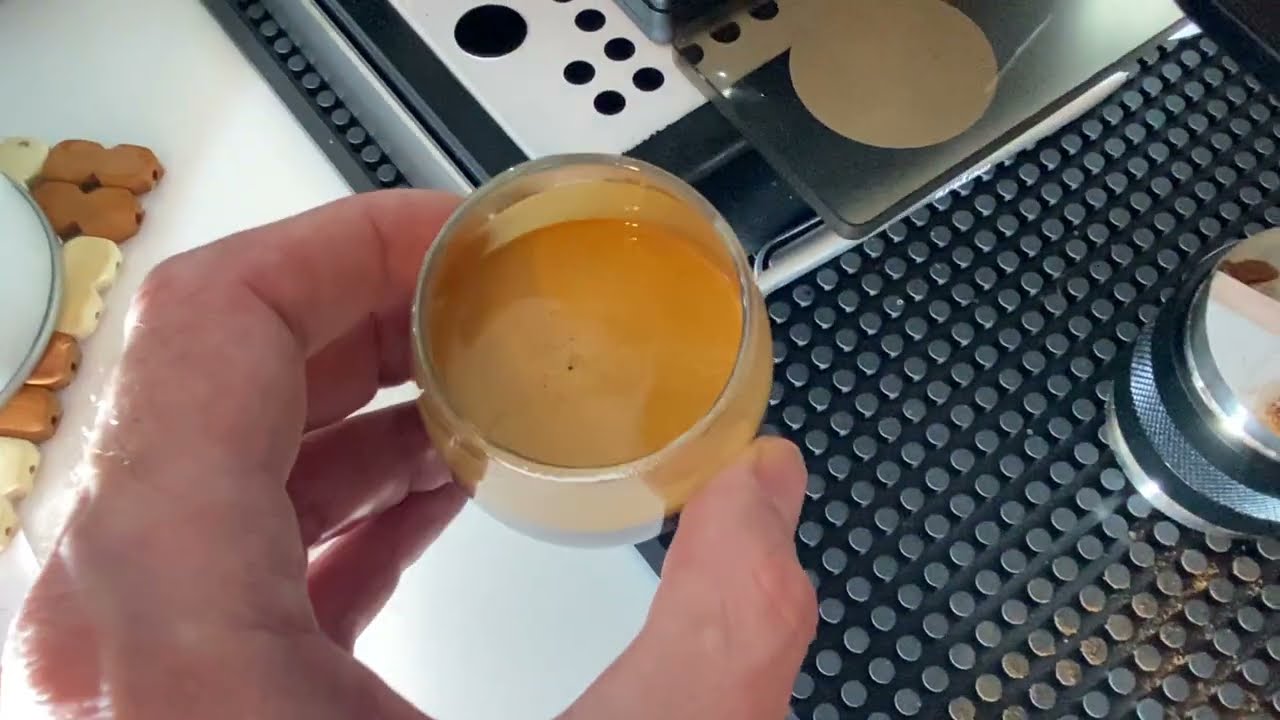Gaggia Classic,  Comandante C40 with Red Clix