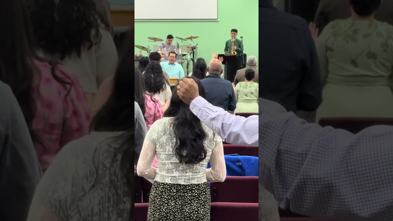 Domingo adorándole solo a èl: Dios