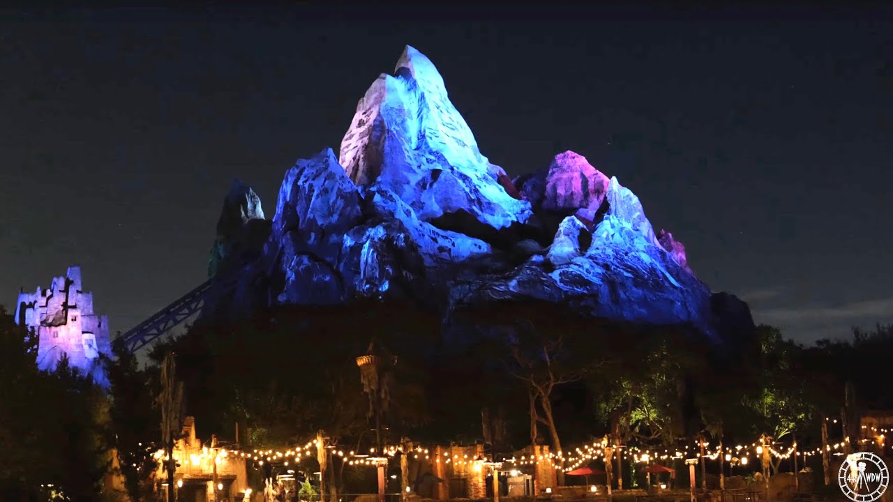Disney's Animal Kingdom 2021 Complete Walking Tour at Night in 4K | Walt Disney World Florida