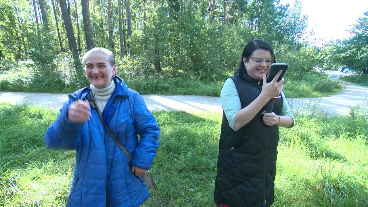 Kāda ir ierēdņu atbildība par to, ka no dzīvokļa izlikts cilvēks pārceļas uz mežu?