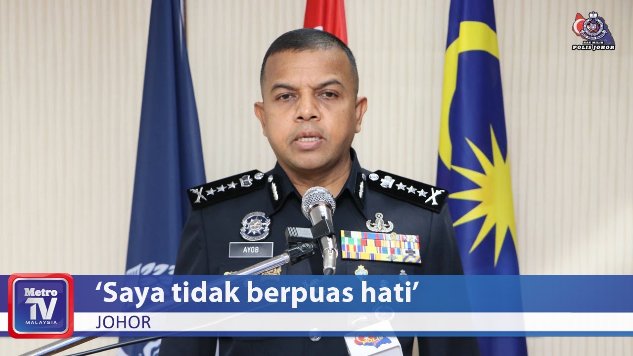 Pasukan khas IPK Johor periksa kertas siasatan di seluruh IPD