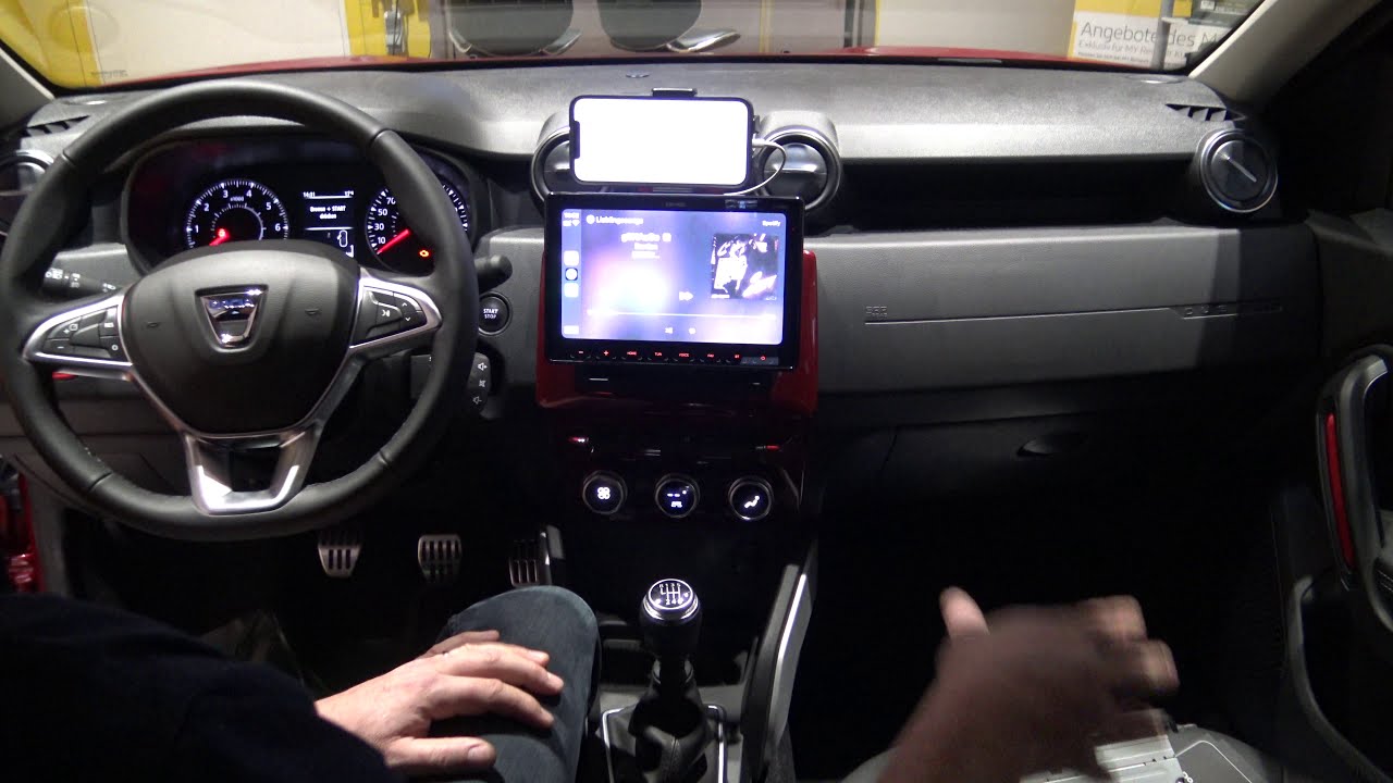 Dacia Duster II  mit Zenec Z-N965 oder Media Nav Evolution