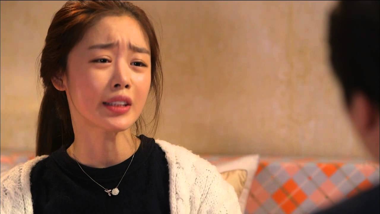 [HOT] 장미빛 연인들 8회 - 차돌과 다툼 후 계단에서 굴러 떨어진 장미(한선화), 자연분만하게 돼 20141109