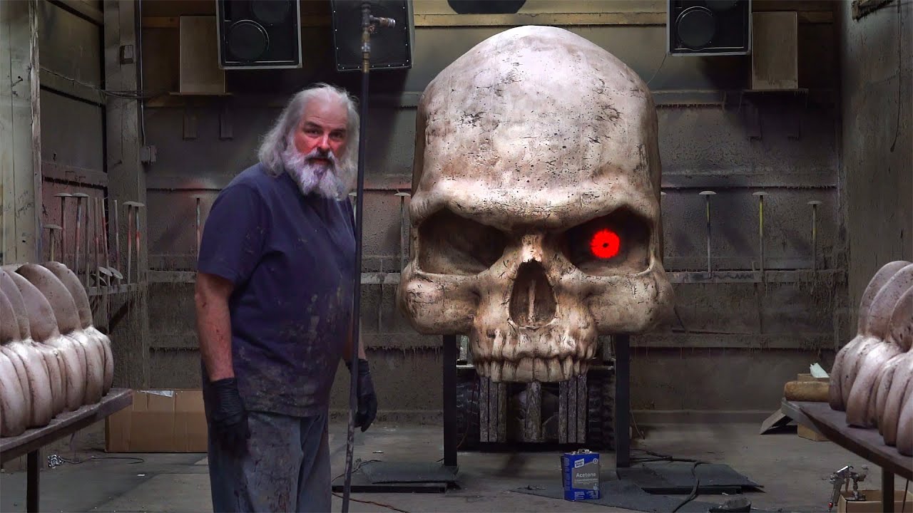 Giant Skull Entry Display | Distortions Behind the Scenes w/ Ed & Marsha