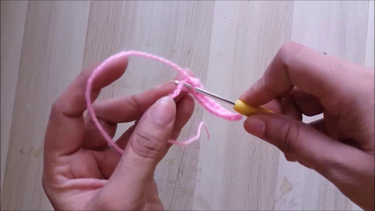 Single crochet/Crosiya stitch Tutorial /  How to Single crochet lesson for beginner