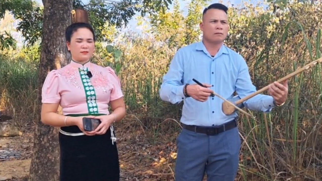 Sự kết hợp với đàn nhị em thái rất hay 