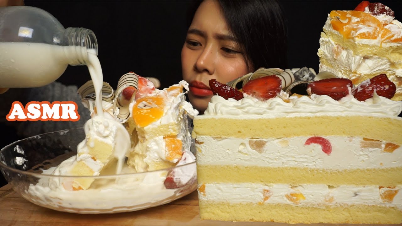 ASMR Chantilly Cake (Fresh Fruits Cream Cake) with MILK 💦 | Refreshing Soft Crunchy Eating Sounds
