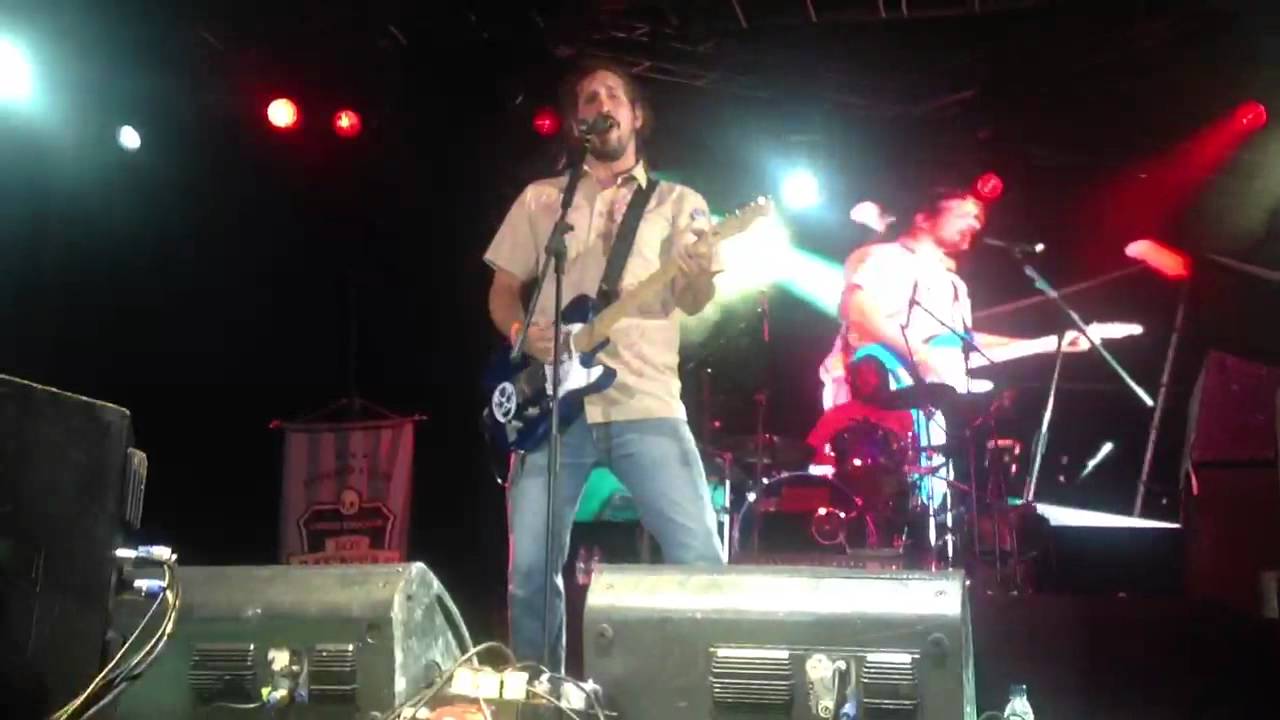 Los Mentas En Vivo - Festival Nuevas Bandas 2012 (1/2)