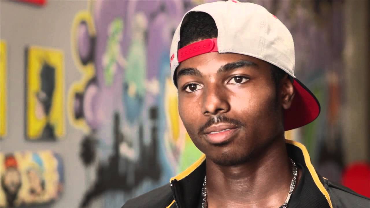 Pro Skateboarder, Akeem Haynes Starts His Day with Herbalife24