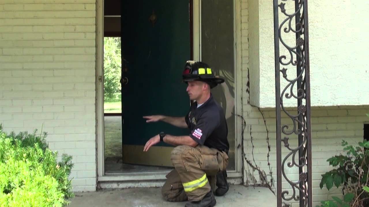 Reading Smoke and Fire Conditions
