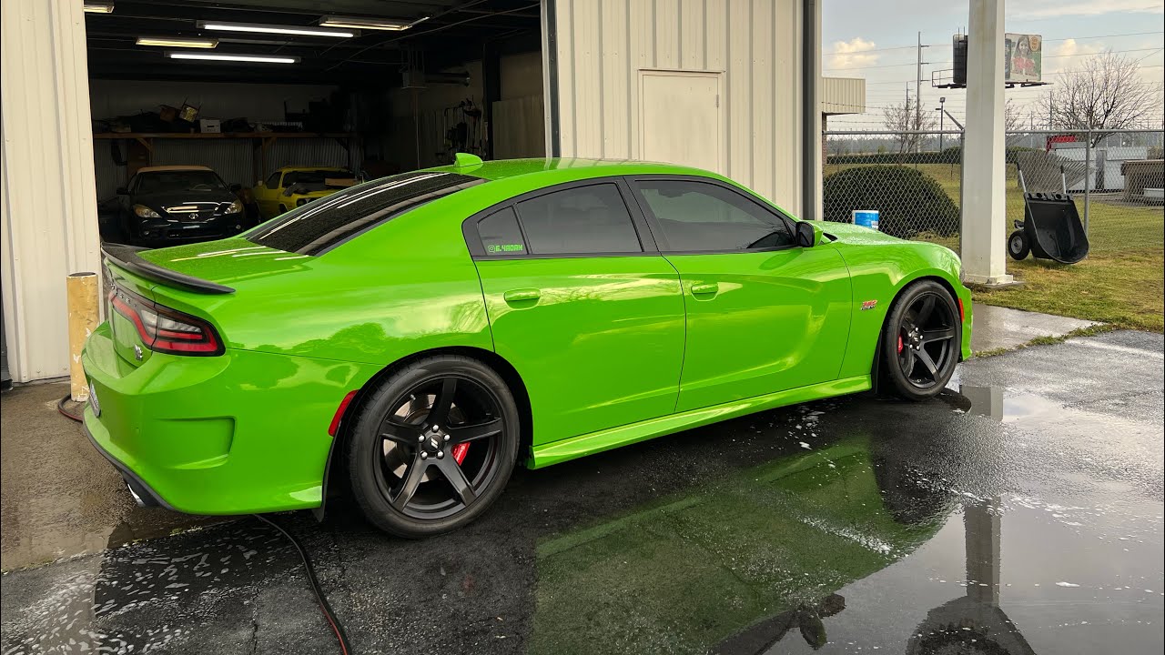 Dodge Charger scat pack Go Green