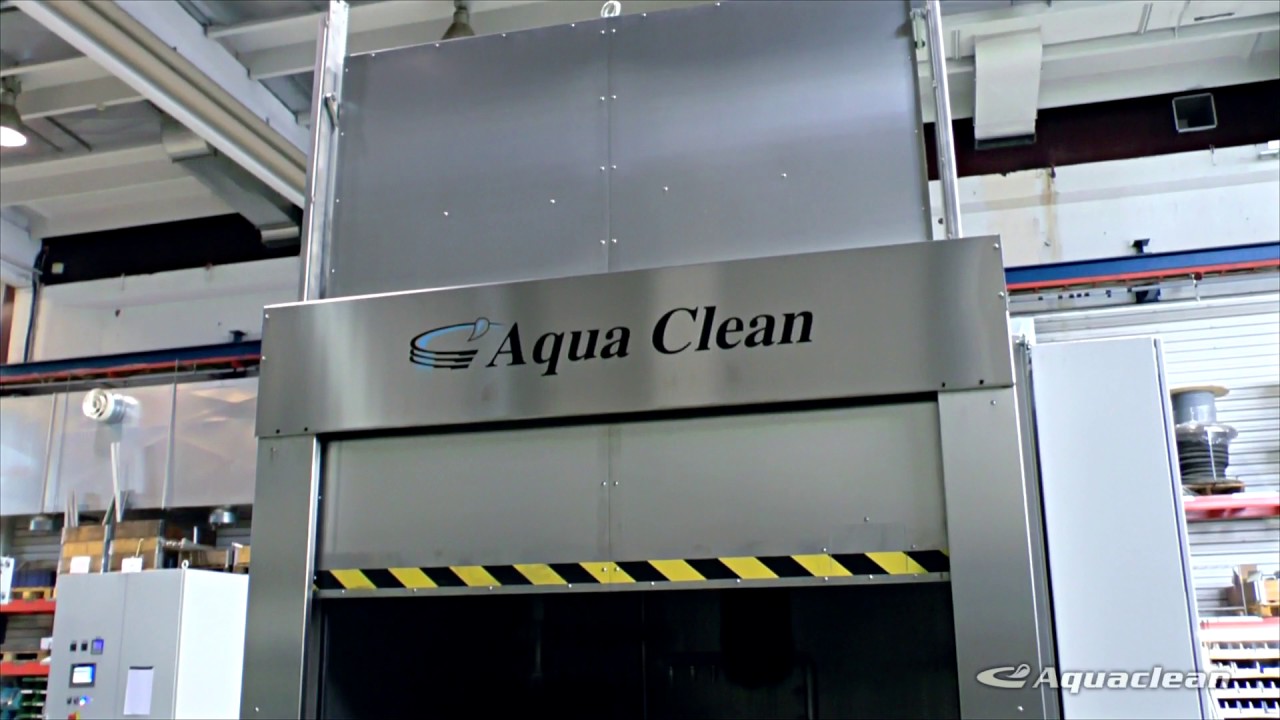 AQUA CLEAN Aviation - a cleaning system for airplane wheels