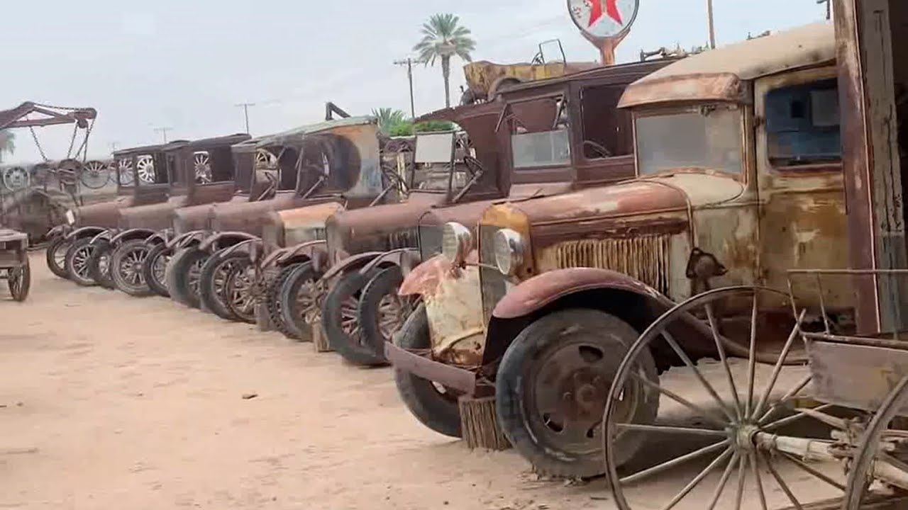 300+ CAR BARN FIND: Greatest 'Ford Model T's and Model A's' Collection Known to Man.