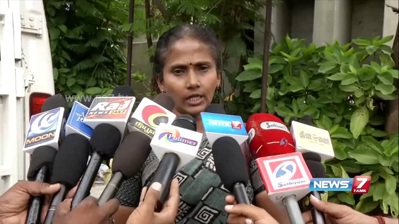 Parents gives complaint against reliance officials over education loan | News7 Tamil
