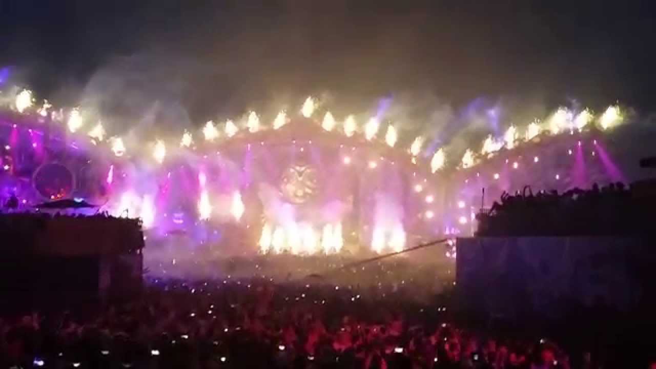 Alesso - Heroes / Under Control with amazing fireworks @ Tomorrowland 2014 [Full HD]
