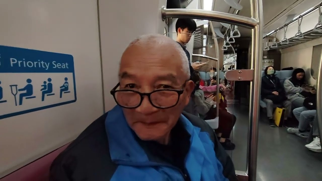 台鐵..1137次+EMU900銀綠色微笑號+區間車+竹北