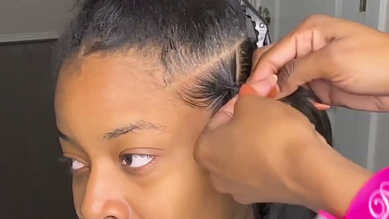 How to: Triangular Part Knotless Braids