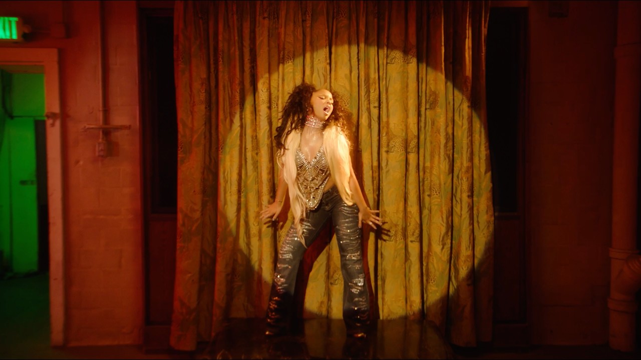 Chl&ouml;e, Timbaland - Better Than She Can (Official Video)