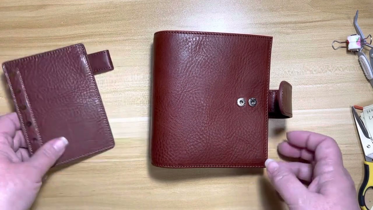 Moterm Full Grain Leather Pocket Rings | July 2022