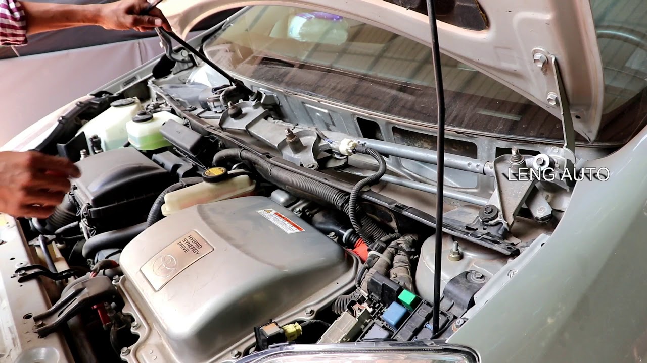 Explain and Showing how to Take out ABS Toyota Prius 2005 2009 Step by Step