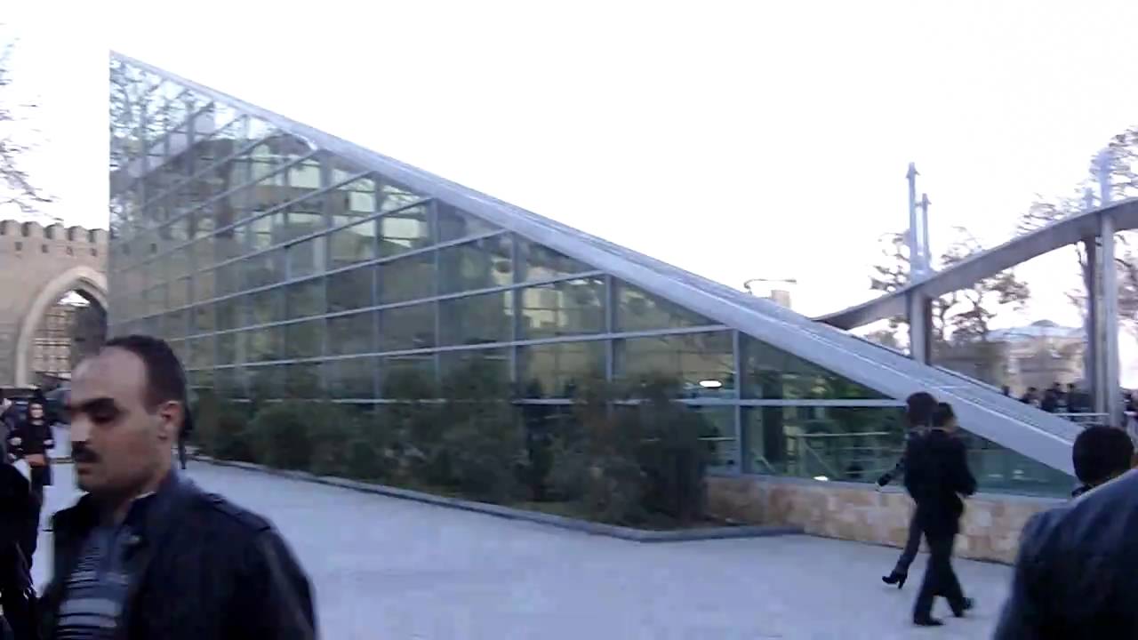 Baksovet metro station