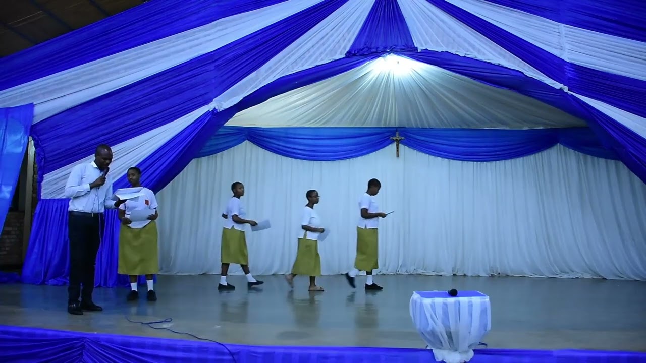 Gusezera abanyeshuri b 'umwaka wagatandatu 2021-2022 muri ENDPK