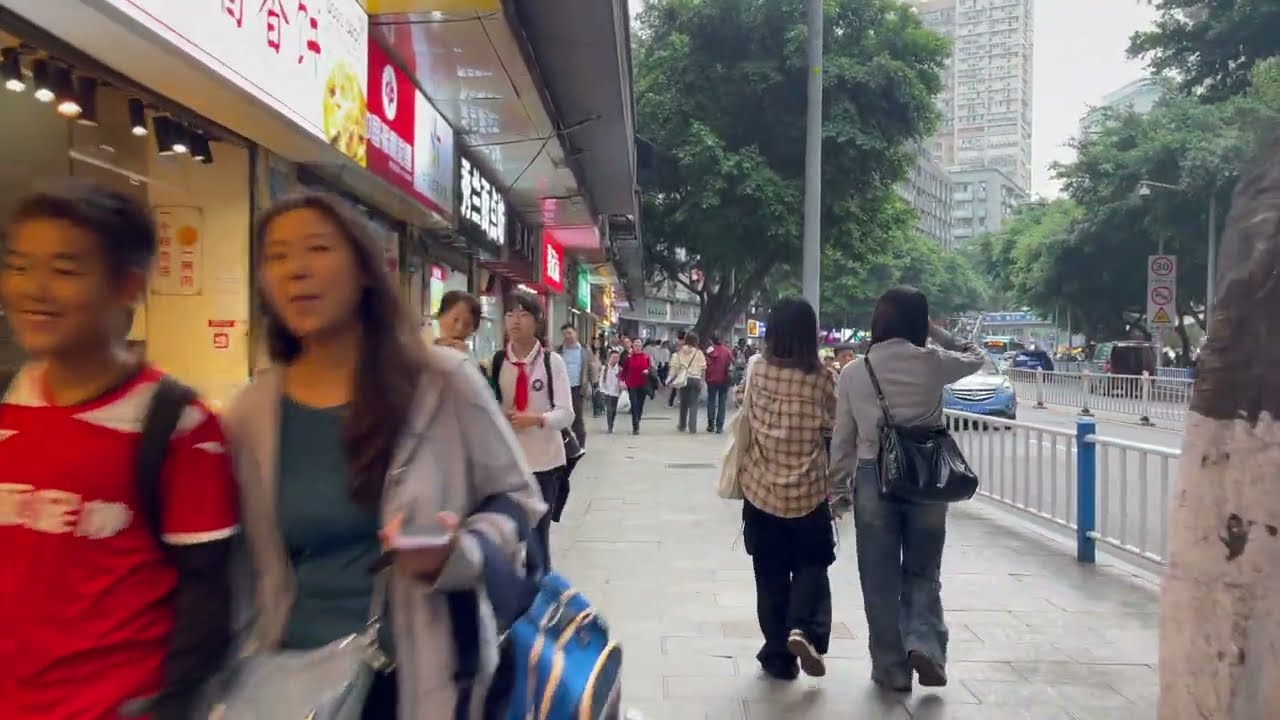 重慶中心城區老街。Old streets in central Chongqing. The streets of Chongqing on Friday, October 18, 2024.