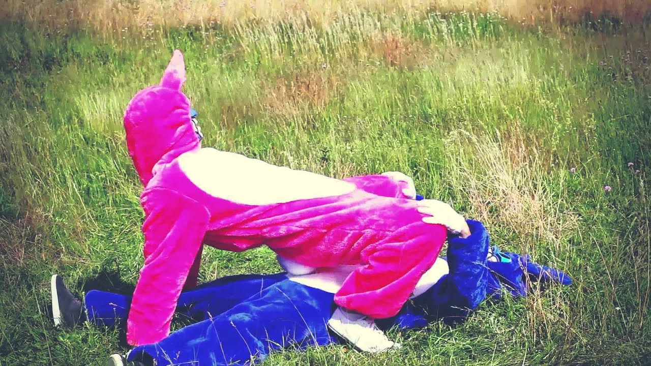 Die Zwangsjacken "Pfeilnachlinksdreisternchen" official Video