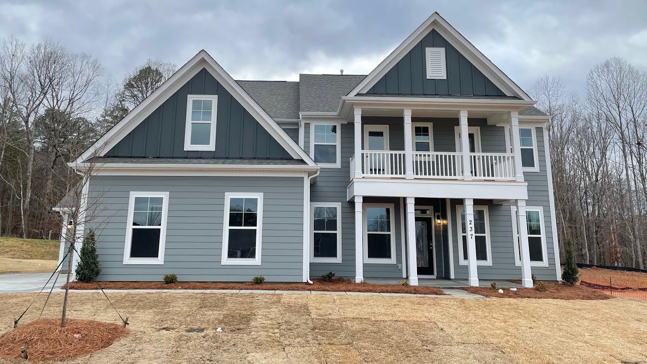 The Davis Family’s Brand New Eastwood Home! - The 2021 Charleston plan with double Balcony!