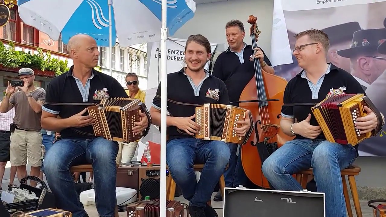 Auf Schusters Rappen Carlo Brunner, SQ Schabernack