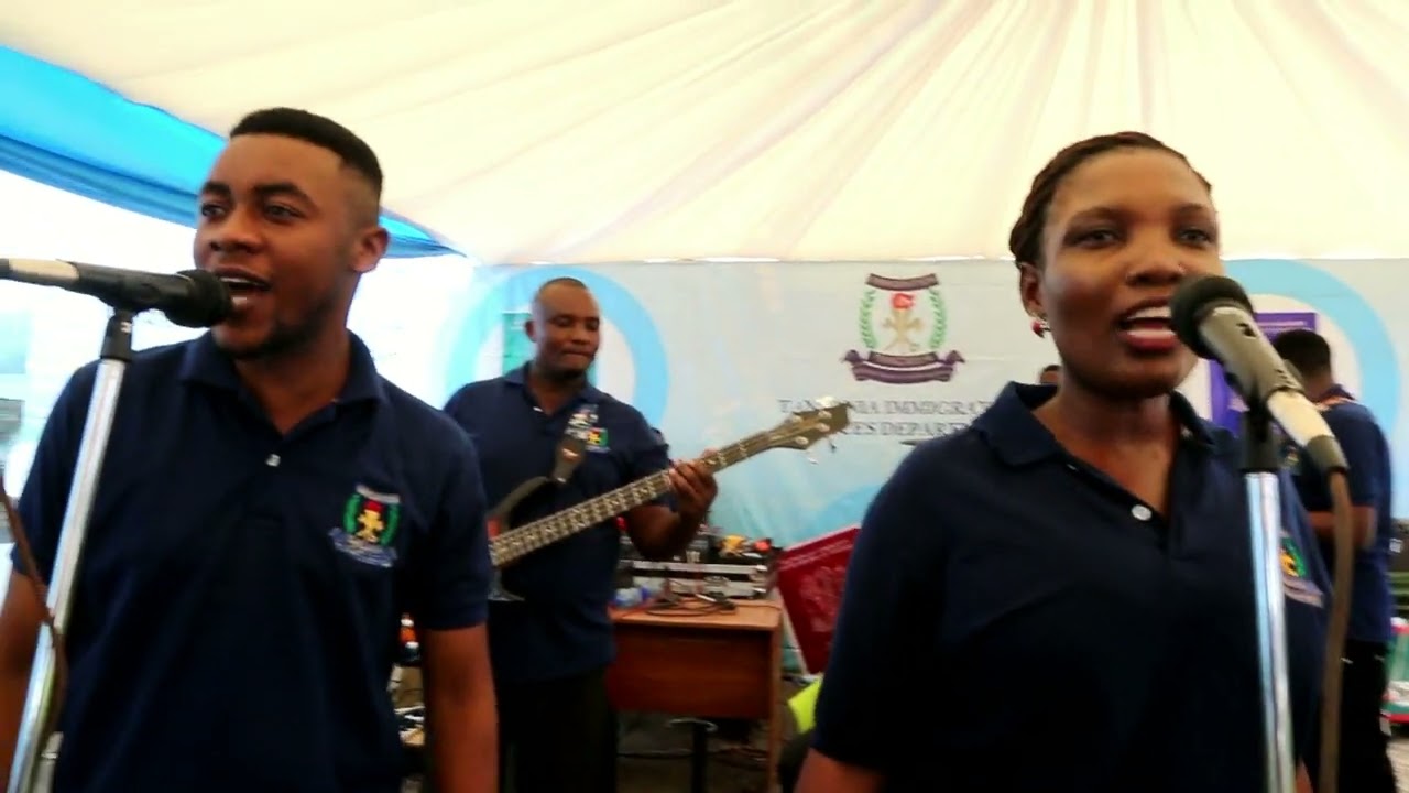 #UHAMIAJI TANZANIA BAND - SIWEMA
