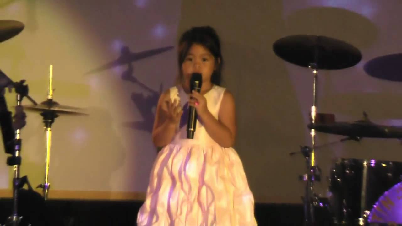 JUST TURNED 5 YEARS OLD SINGS-  I WILL ALWAYS LOVE YOU , WHITNEY HOUSTON COVER