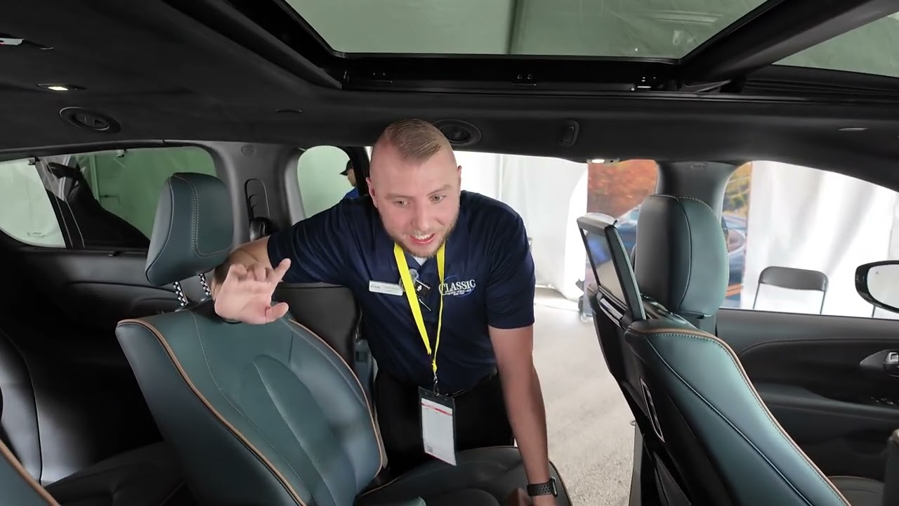 Chrysler Pacifica 2027 года