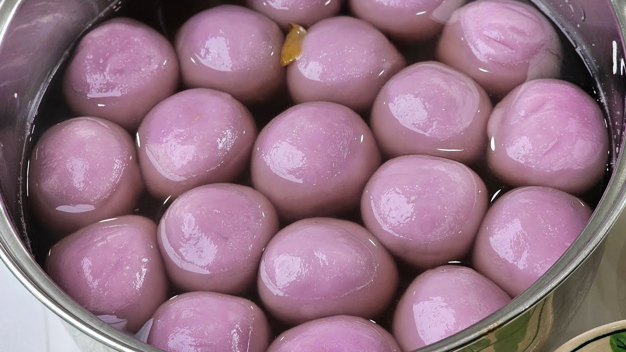 Nhờ Dì 9 Mình Mới Biết Món Chè Trôi Nước Khoai Môn Ngon Đến Vậy 