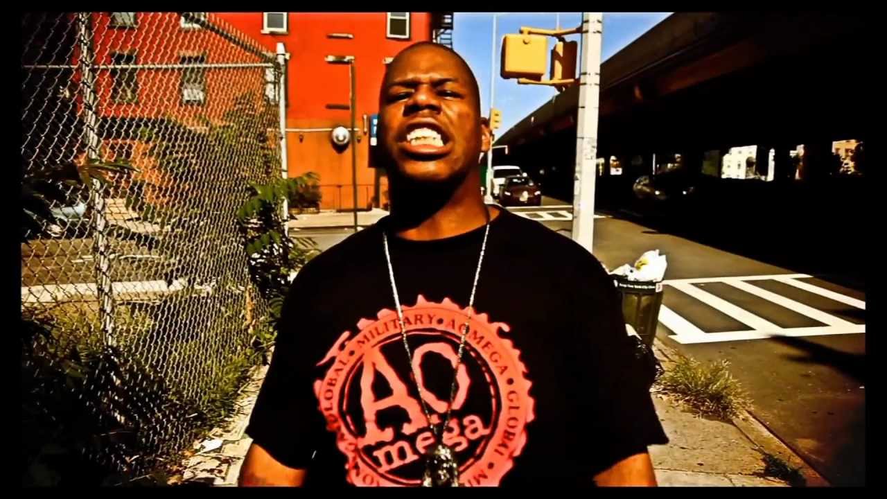 Bizzle- This Ain't Love ft. Lavoisier & Sevin (@MyNameIsBizzle @Lavoisier_MC @SevinHogMob)