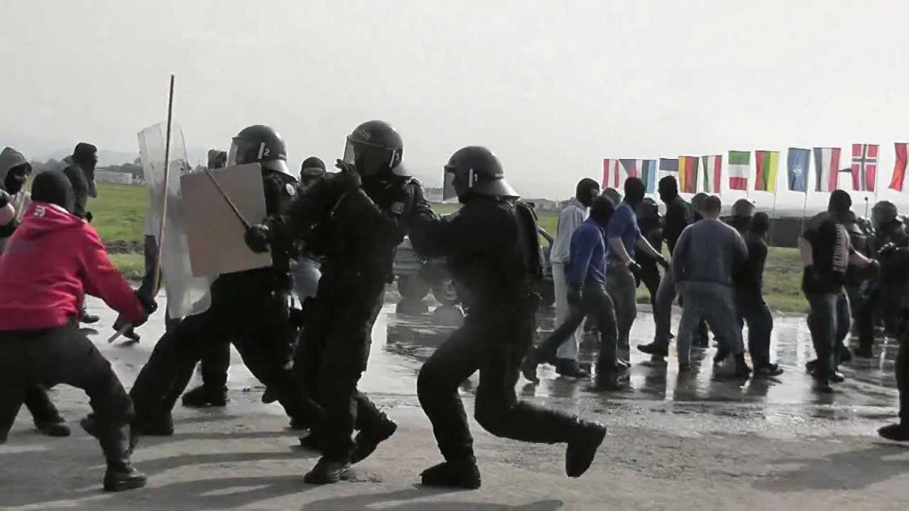 Dny NATO 2012 - Ukázka činnosti pořádkových jednotek