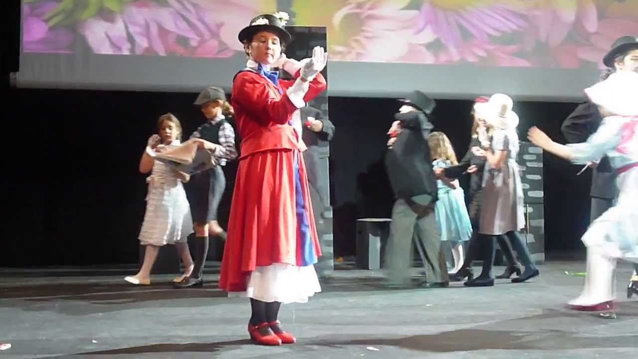 Sketch 2013 Sinia Mary Poppins