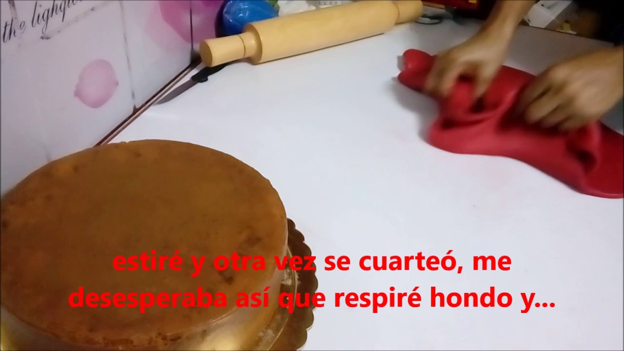 Se cuarteó  mi masa elástica al forrar torta, ¿Qué hago? Torta de Paw Patrol! lo que no se vió