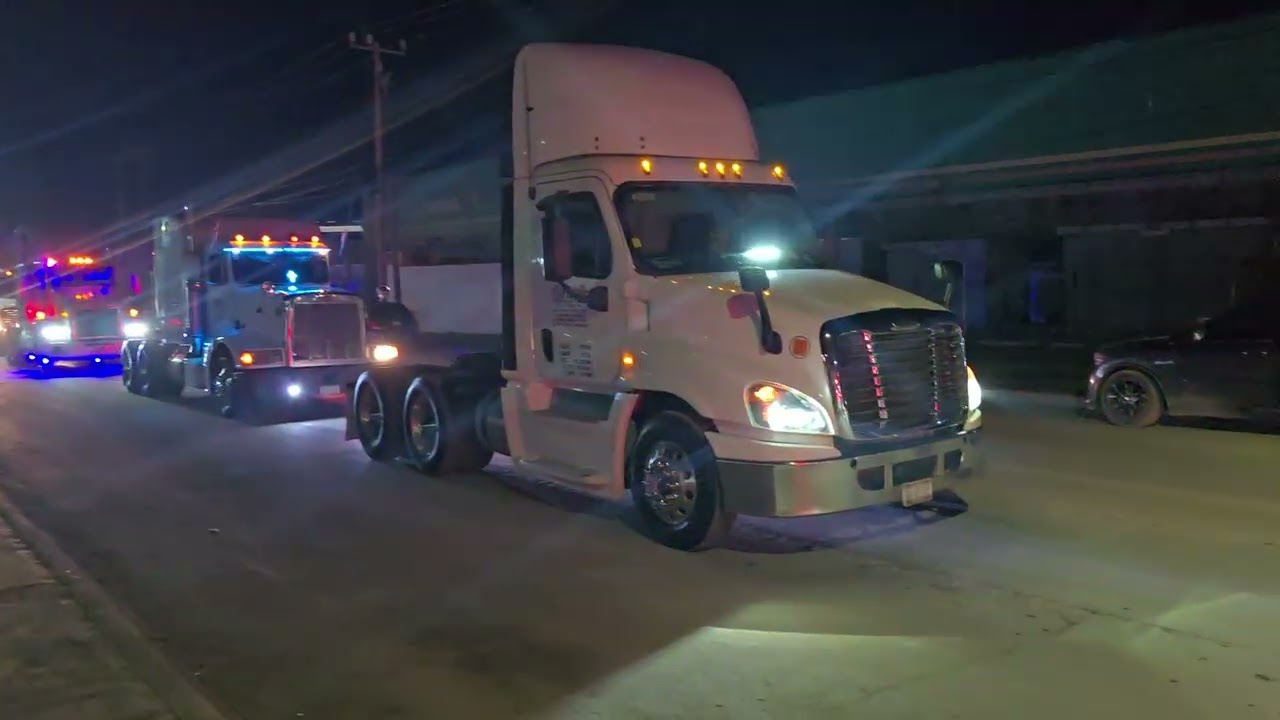 Traileros in CD Acuna Coahuila Mexico 🇲🇽 11-29-25