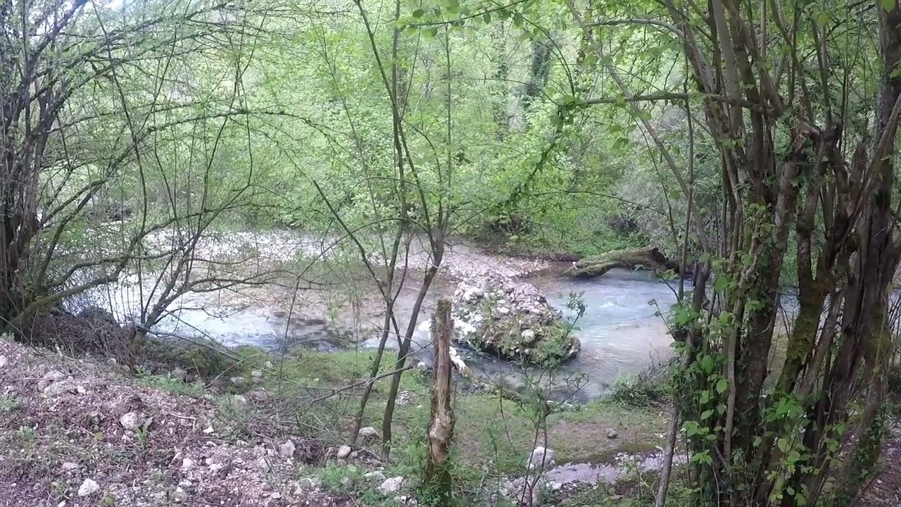 LUNGO L'ANIENE - TRATTO TREVI NEL LAZIO-JENNE