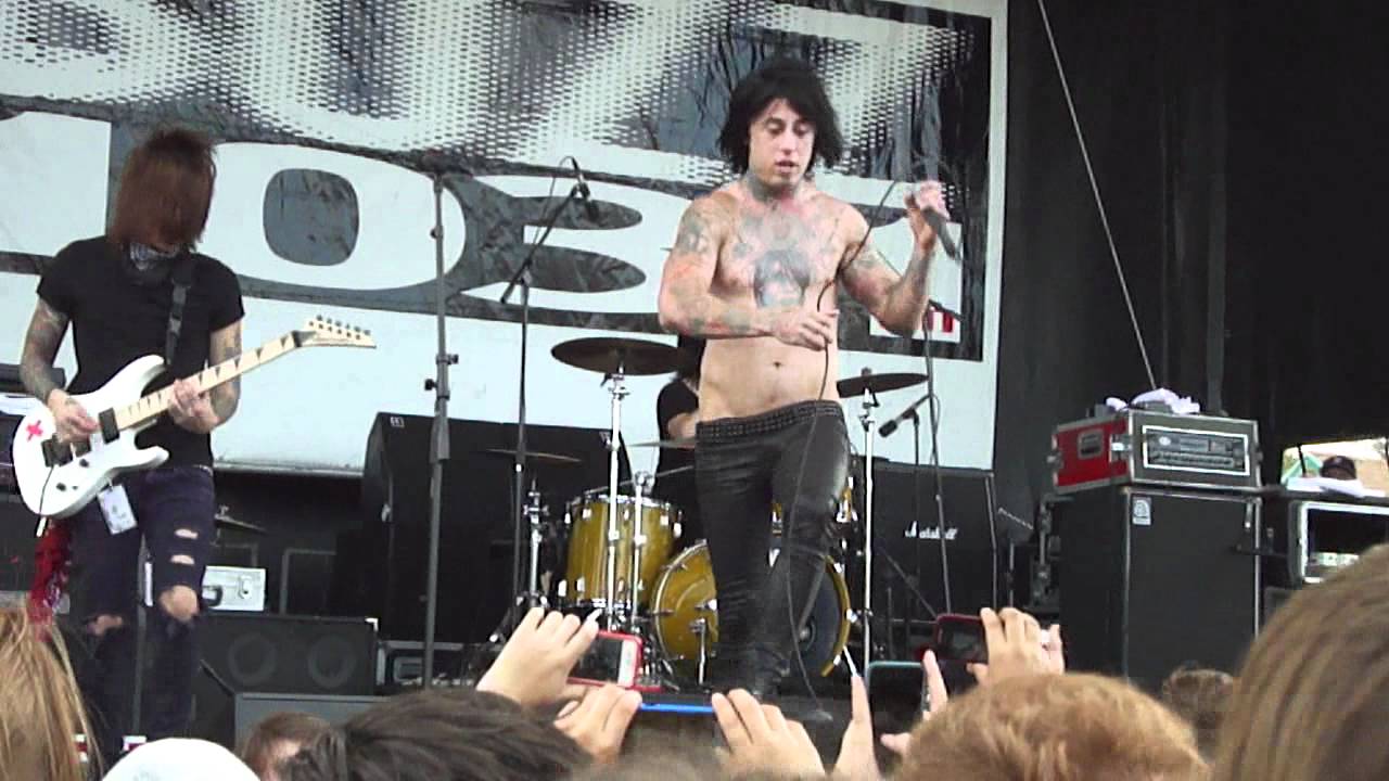 Falling In Reverse - Goodbye Graceful (Live)
