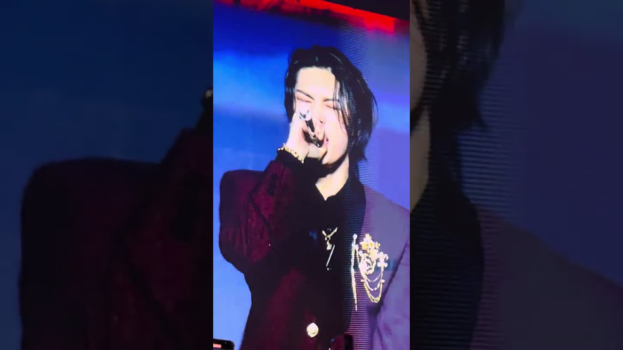 bouncy ATEEZ IN Jeedah at KPOP MATERZ 251123