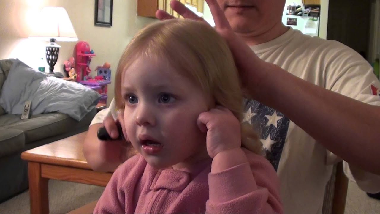 Tooter singing Party in the USA.