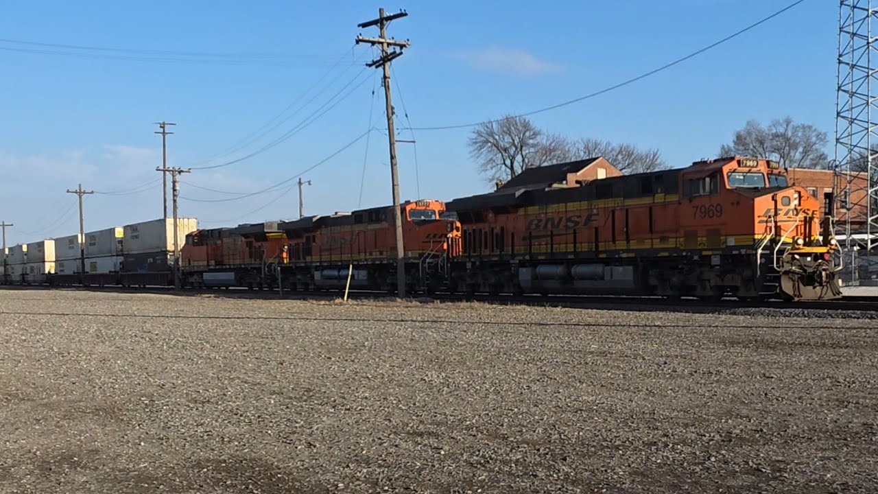 BNSF 7969 WB Intermodal Z Train at MP 130.16 in Chillicothe Illinois 2/13/26 Fri 13th