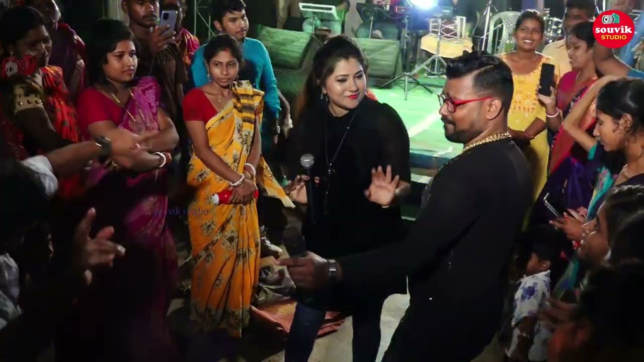 ভিজে গেছি যেতে যেতে || Bhije Gechhi Jete Jete | Rin Shodh Movi Song || Cover- Rupai & Kumar Avijit