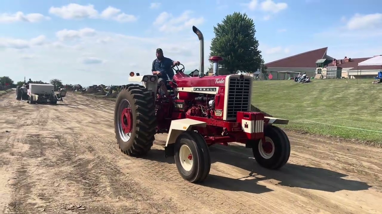 Antique Tractor Pull in Dubuque, Iowa – Hidden Gem I Stumbled Upon at a Soccer Tournament!