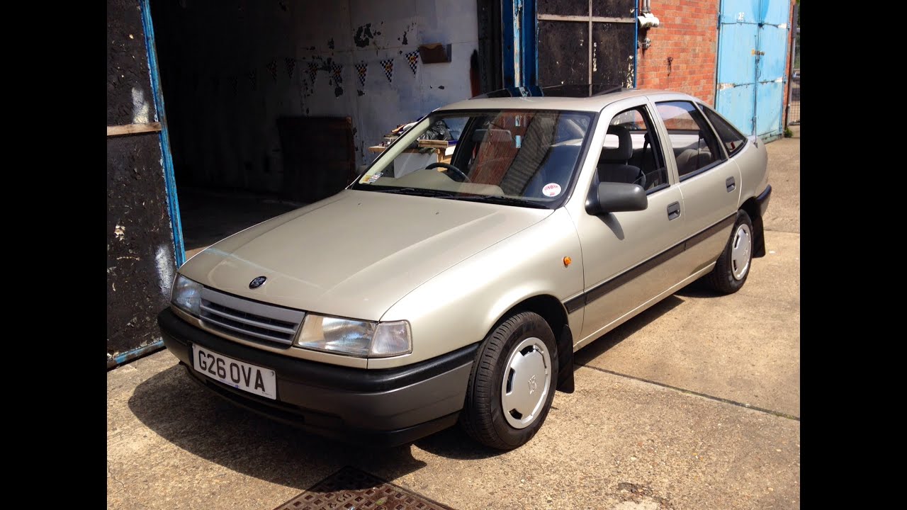 1989 Vauxhall Cavalier 1.6L walkaround and startup
